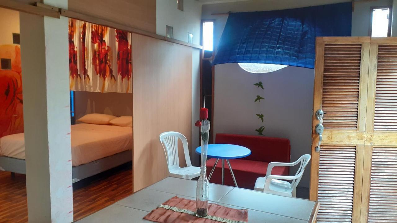 Cozy Hosting Galapagos Apartment Пуерто Айора Екстериор снимка